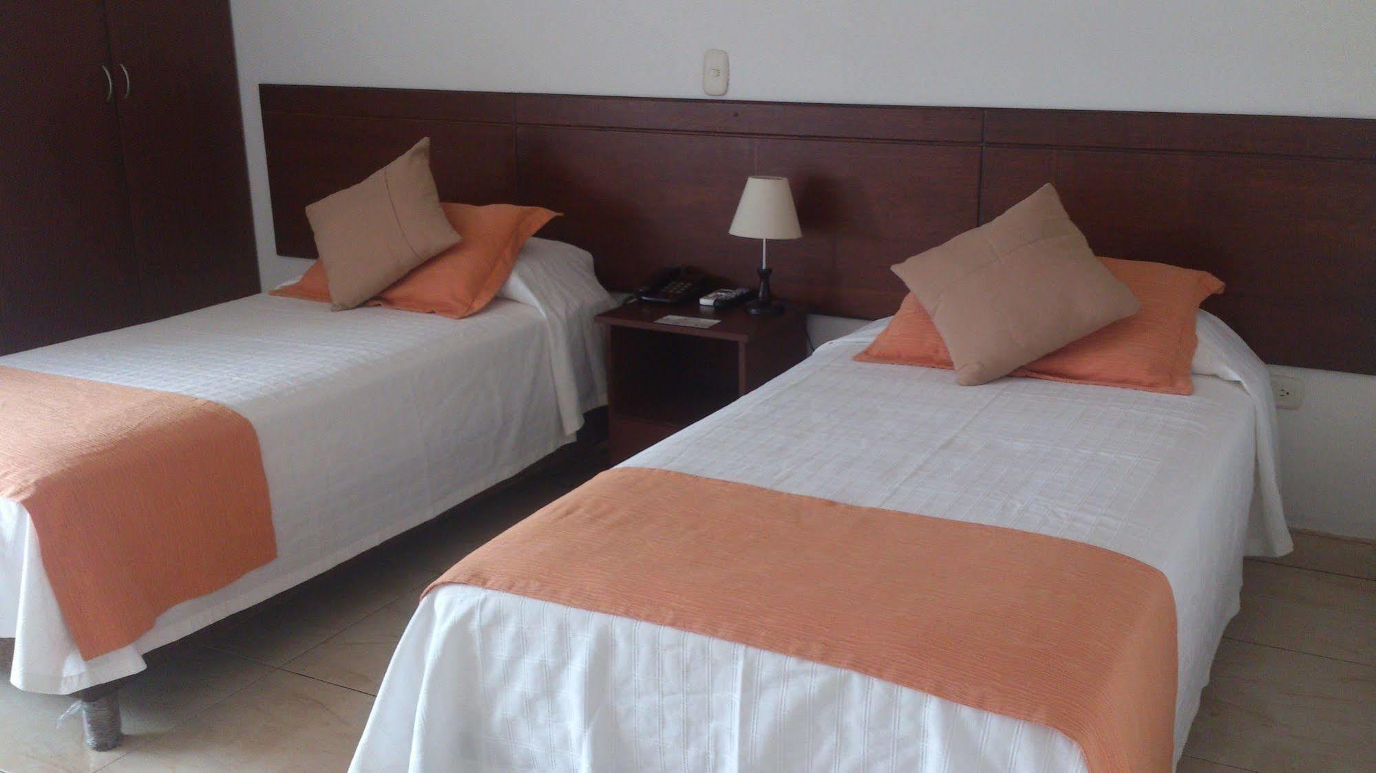 Hotel Hacaritama Colonial فيلافيسينسيو المظهر الخارجي الصورة